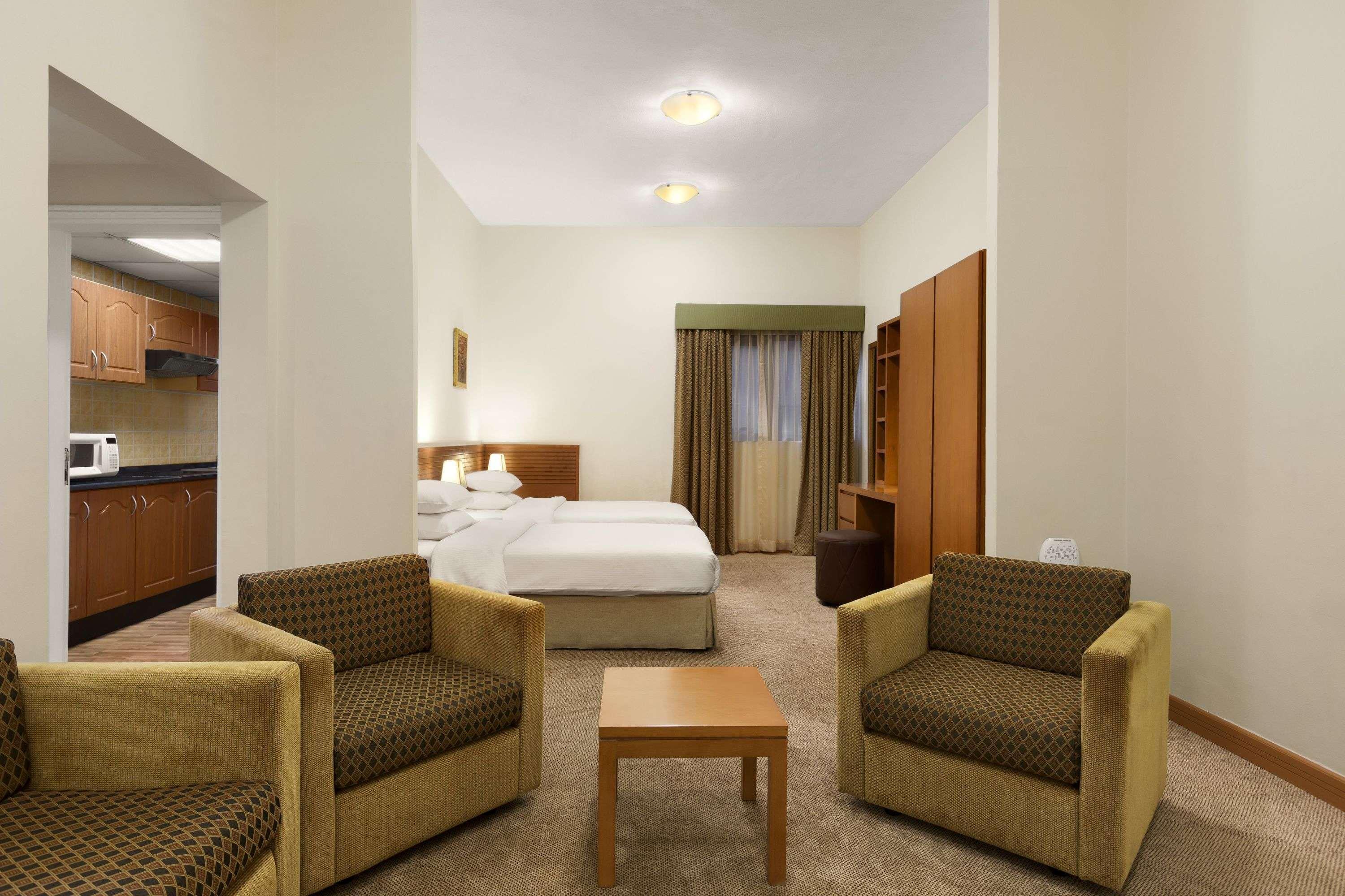 Ramada Hotel & Suites By Wyndham Ajmán Exterior foto